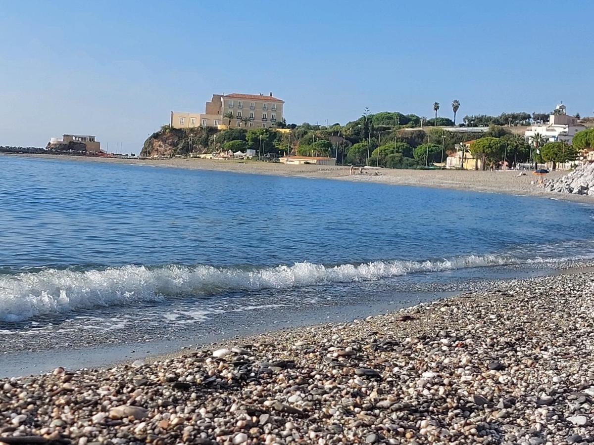 B&B Il Gabbiano 西塔德拉德尔卡波 外观 照片